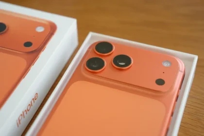 Revolusi Smartphone Baru! iPhone 17 Pro Max dan Sinyal Kuat Lahirnya iPhone Lipat Pertama