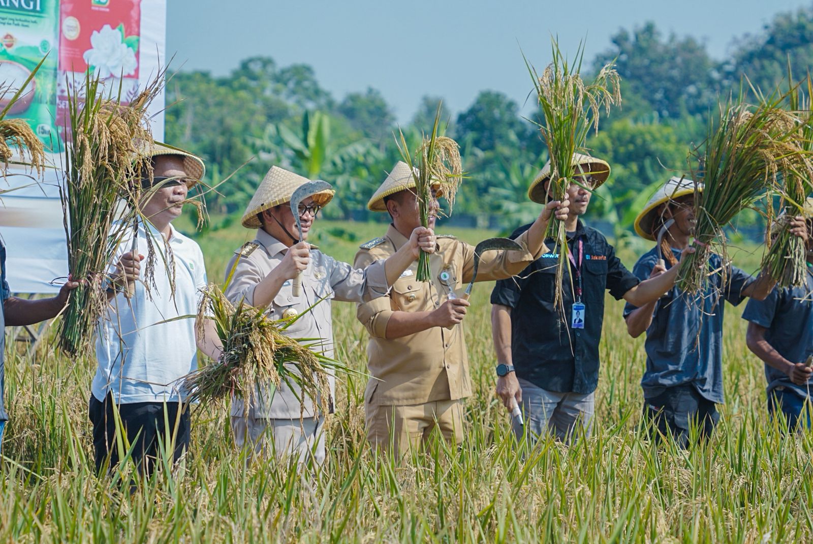bupati karawang