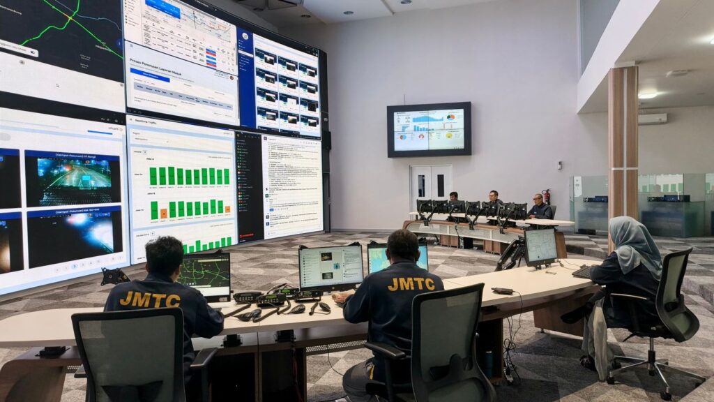 PT Jasa Marga (Persero) Tbk menegaskan komitmen penuh dalam mendukung penerapan Surat Keputusan Bersama (SKB) tentang pengaturan lalu lintas jalan dan penyeberangan.