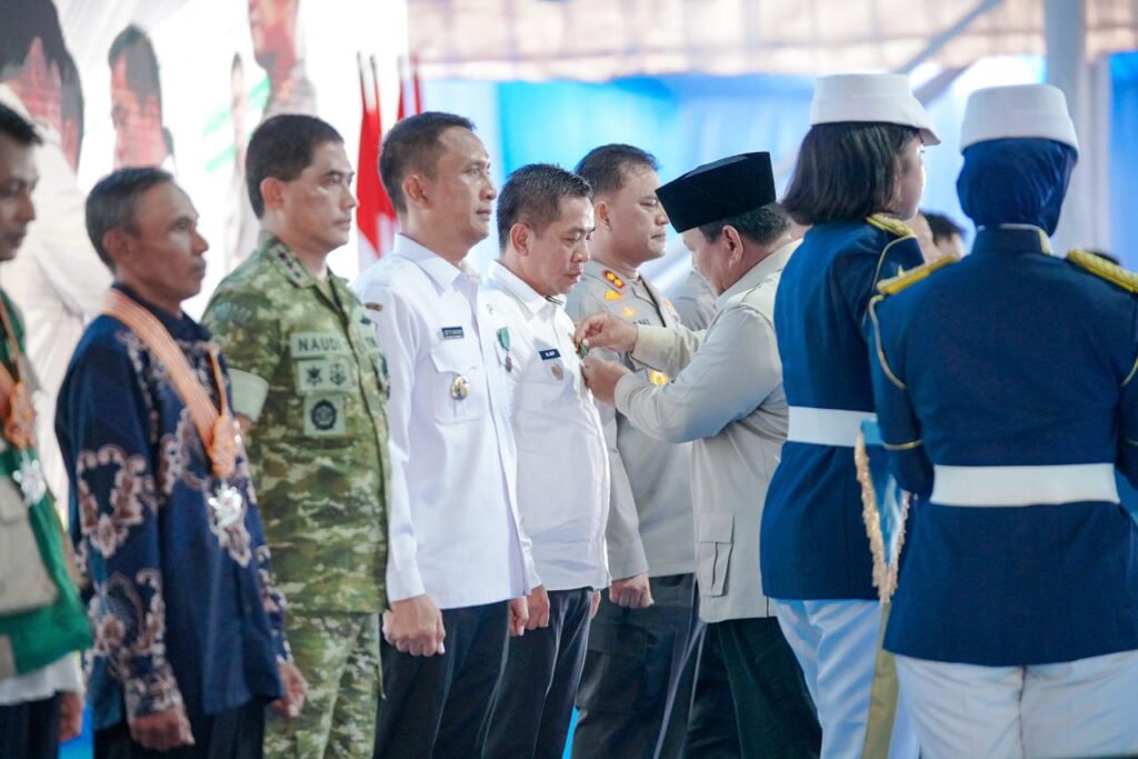 Diganjar Satyalancana Wira Karya, Bupati Aep Syaepuloh Tegaskan Komitmen Majukan Karawang