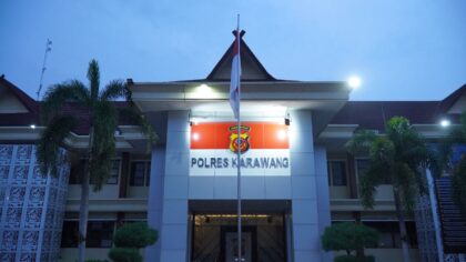 Polres Karawang mengamankan terduga pengambil narkoba jenis sabu di Telukjambe Timur
