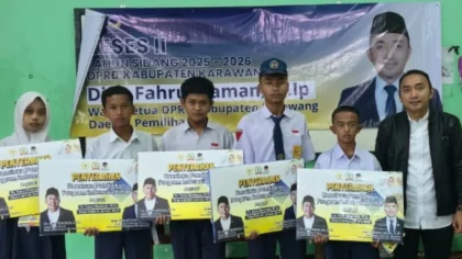 Program Indonesia Pintar (PIP) kembali disalurkan di Kabupaten Karawang. Wakil Ketua DPRD Kabupaten Karawang, Dian Fahrud Jaman