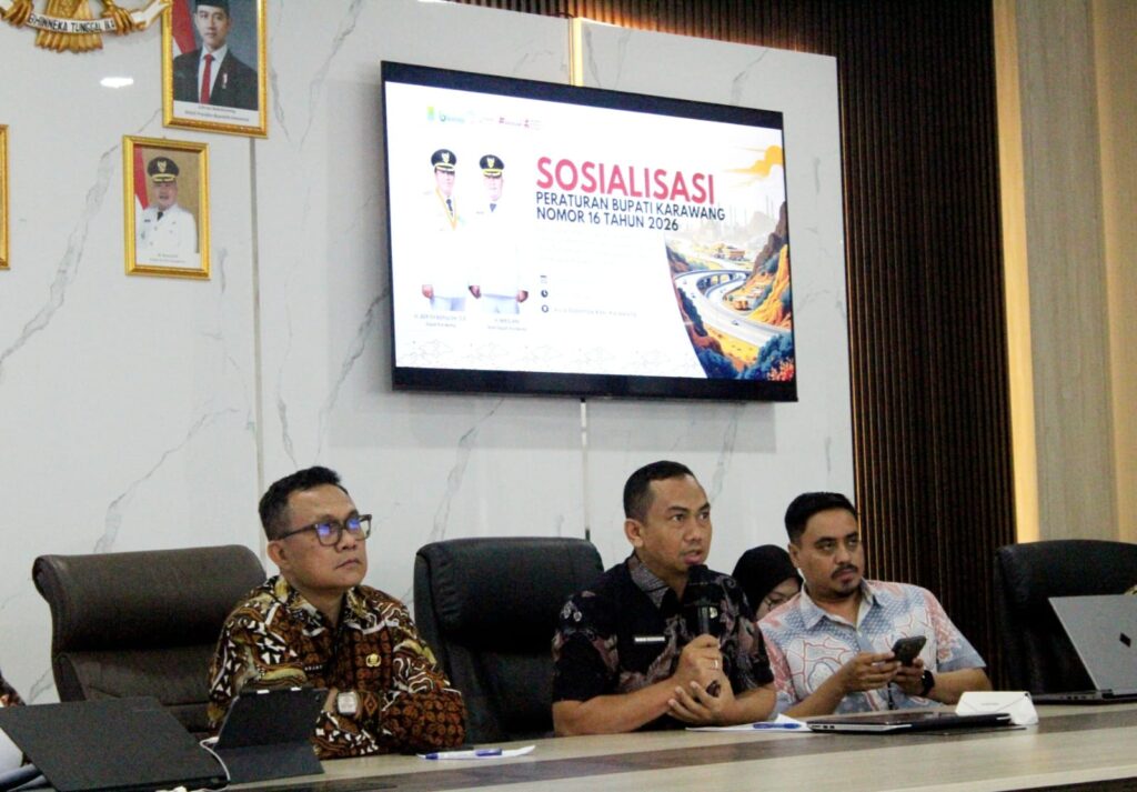 Bapenda Karawang Gencarkan Sosialisasi Pajak Air Tanah dan Reklame, Dorong Kepatuhan Wajib Pajak 2026 1 Bapenda Karawang secara khusus membahas implementasi Peraturan Bupati (Perbup) Nomor 16 Tahun 2026 dan Perbup Nomor 18 Tahun 2026.