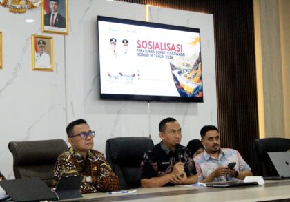 Bapenda Karawang secara khusus membahas implementasi Peraturan Bupati (Perbup) Nomor 16 Tahun 2026 dan Perbup Nomor 18 Tahun 2026.