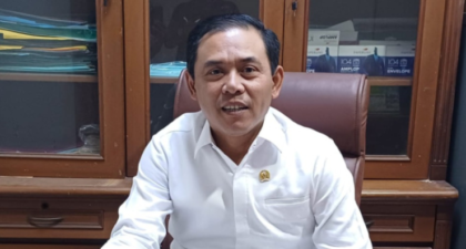 DPRD Karawang dorong pembentukan Unit Reaksi Cepat dalam Satgas Perbaikan Jalan. Dari 1.937 km jalan kabupaten, sekitar 930 km masih perlu rehabilitasi bertahap.