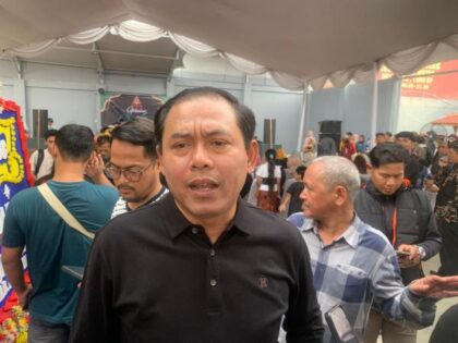 DPRD Karawang usulkan TPU inklusif tanpa diskriminasi agama. Ketua DPRD Endang Sodikin dorong koordinasi bupati setelah biaya pemakaman bebani umat Kristiani kurang mampu.