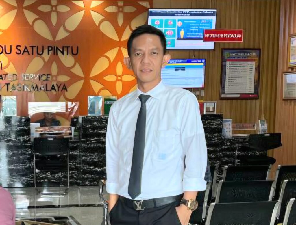 PT. Pratama laporkan PT. BAS dan BTN Karawang ke Kejari atas dugaan penyerobotan lahan 1.244 M2 bersertifikat. BPN/ATR Karawang turut disorot dalam kasus ini.