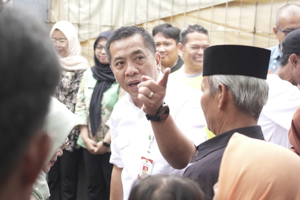 DPRKP dan Bupati Aep Tinjau Rutilahu di Kutagandok Kutawaluya Karawang