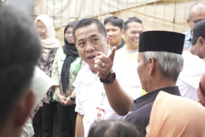 DPRKP dan Bupati Aep Tinjau Rutilahu di Kutagandok Kutawaluya Karawang