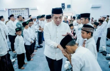 Pemkab Karawang gelar santunan 1.000 anak yatim peringati 10 Muharram 1448 H, didukung BAZNAS dan dunia usaha, diisi tausiyah KH M. Syauqi MZ.