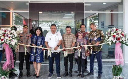RSUD Karawang resmikan Gedung IGD dan Perawatan Kritis baru berkapasitas 41 tempat tidur, didukung 23 dokter umum siaga 24 jam nonstop.