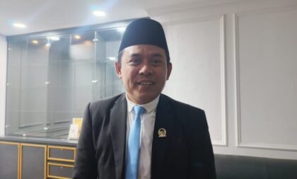 Ketua DPRD Karawang Endang Sodikin ajak generasi muda jauhi perilaku menyimpang dan perkuat nasionalisme jelang bonus demografi Indonesia.