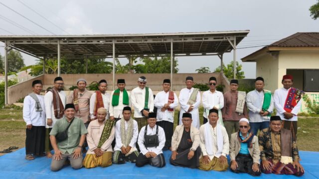 IPMM dan Pemerintah Desa Pangulah Utara menggelar Shalat Istisqa dan doa bersama di lapangan bola pada Minggu, 25 Oktober 2026 untuk memohon hujan.